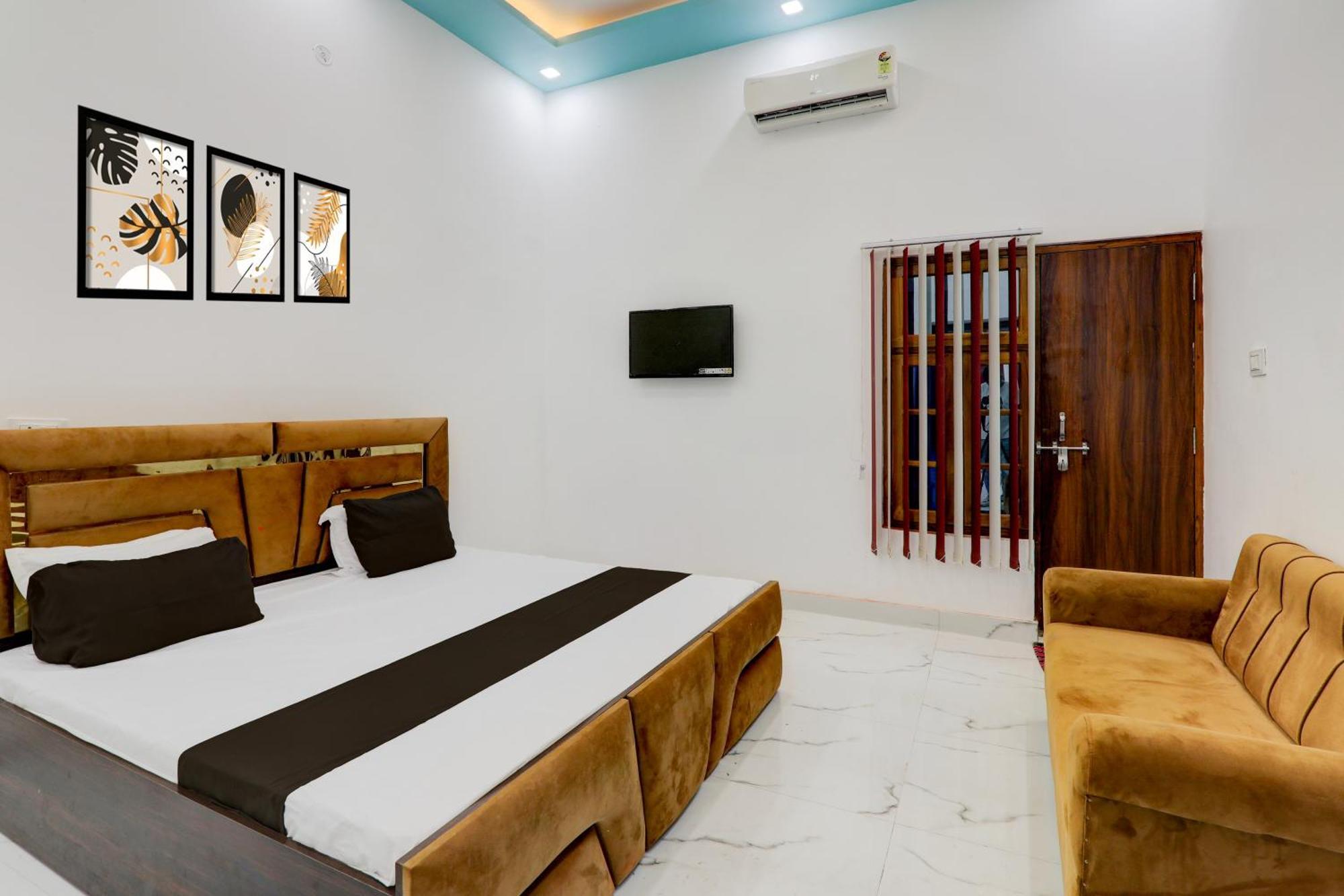Hotel O Geeta Marriage Lawn 3*